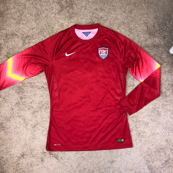 red goalkeeper jersey